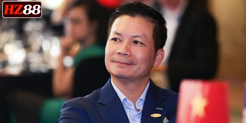 gioi-thieu-ve-tieu-su-cua-tac-gia-lam-anh-tuan